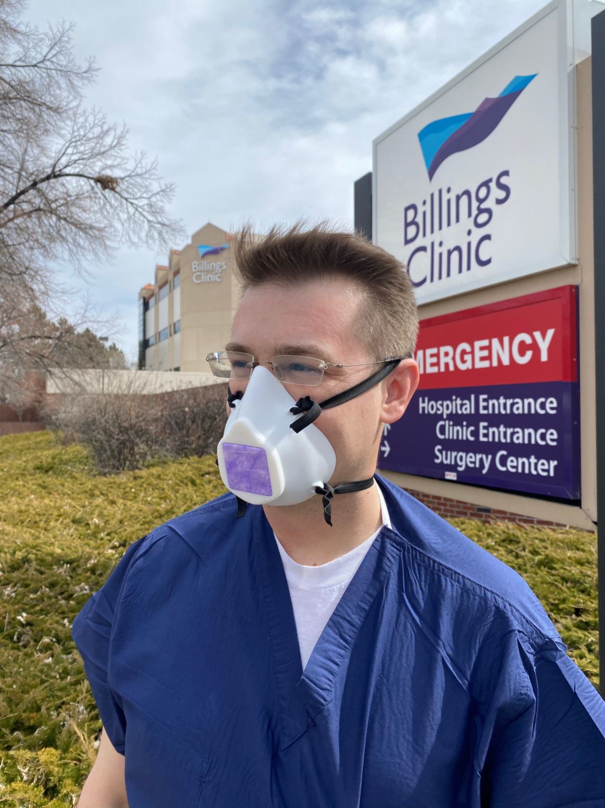Dusty Richardson models a Montana Mask